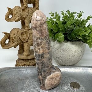 Dark moonstone Peen